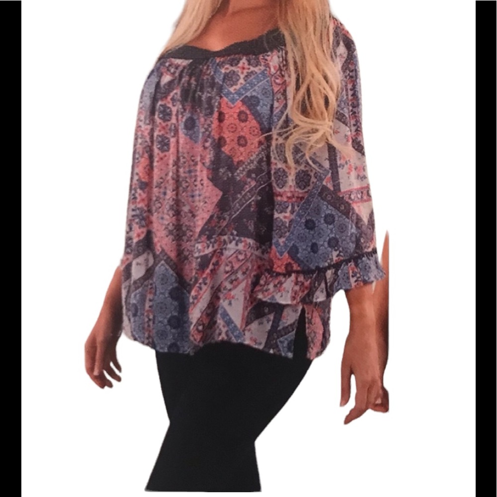 NWT.  BLOUSE by Sacred Threads.  CL/GR 05.   221120. Onesize